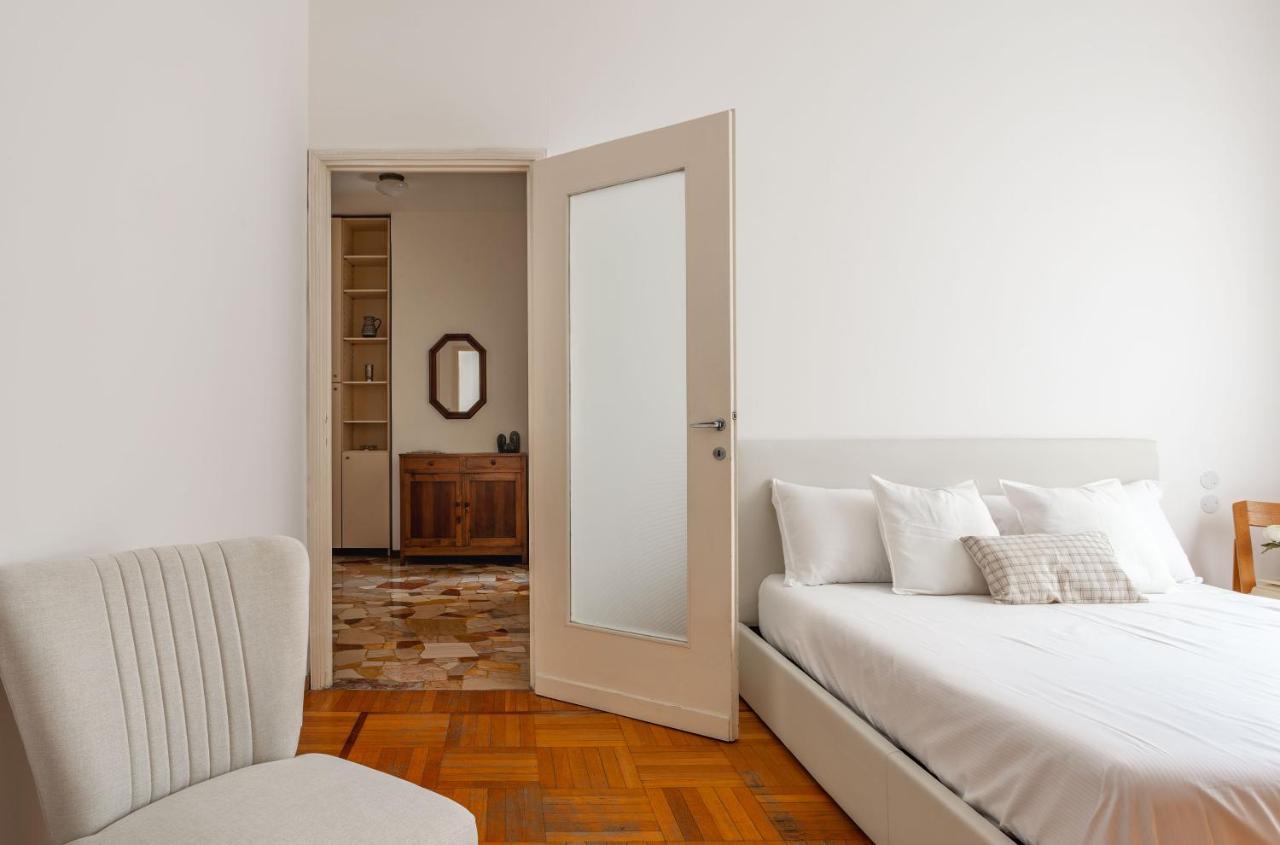 Cozy Cityscape - Quartiere Ortica Apartment Milan Bagian luar foto